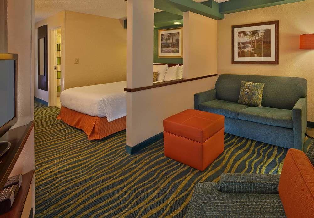 Fairfield Inn And Suites By Marriott Palm Beach Exteriör bild