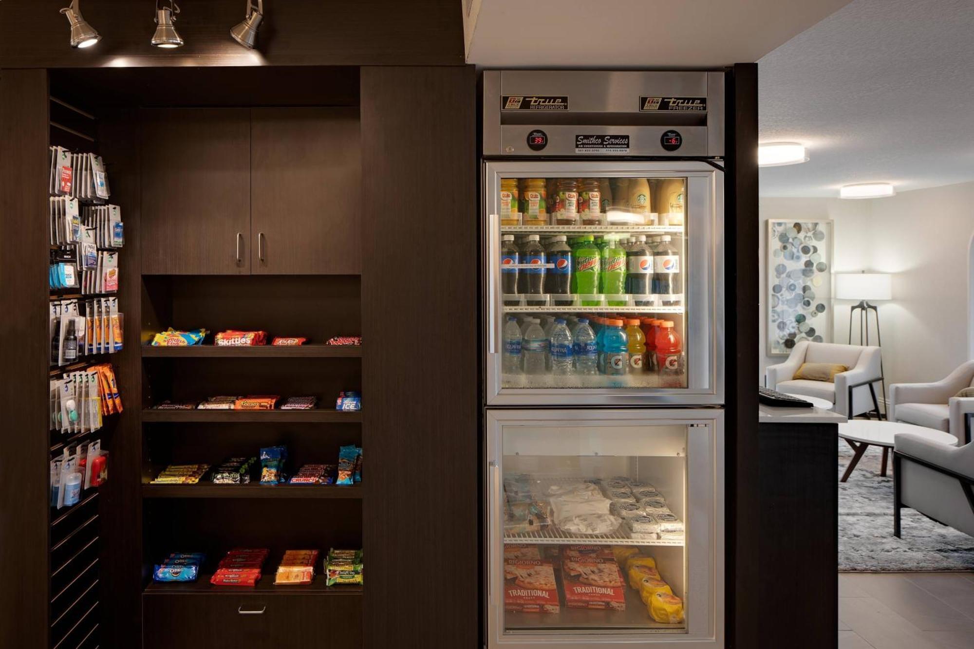 Fairfield Inn And Suites By Marriott Palm Beach Exteriör bild