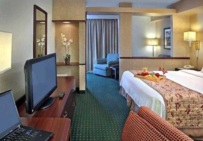 Fairfield Inn And Suites By Marriott Palm Beach Exteriör bild